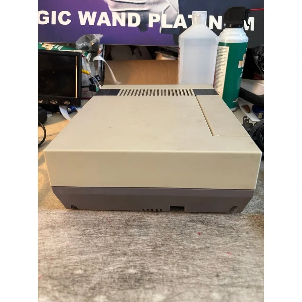 1985 Original NES Nintendo System Console Authentic Tested Bundle With 2 Games